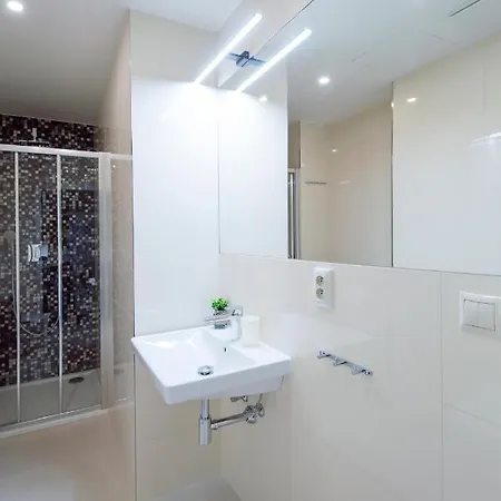 Modern Pricna 4