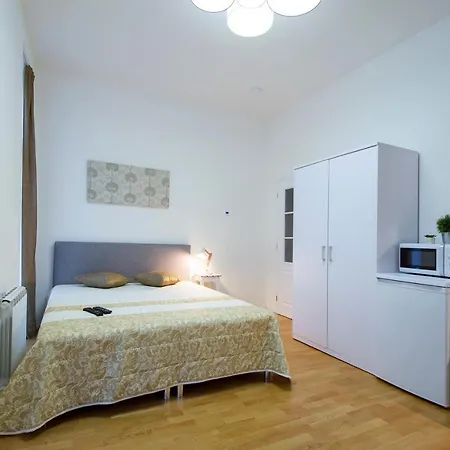 Modern Pricna 4